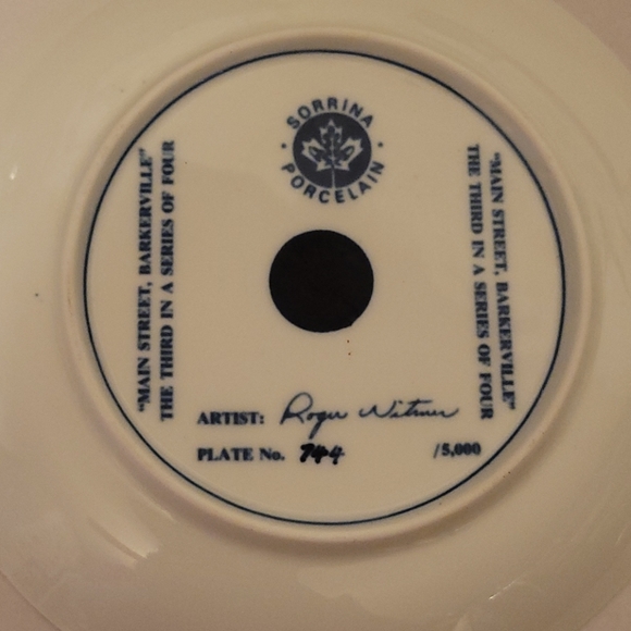 Sorrina Roger Whitmer 1983 Christmas Plate - Picture 2 of 2